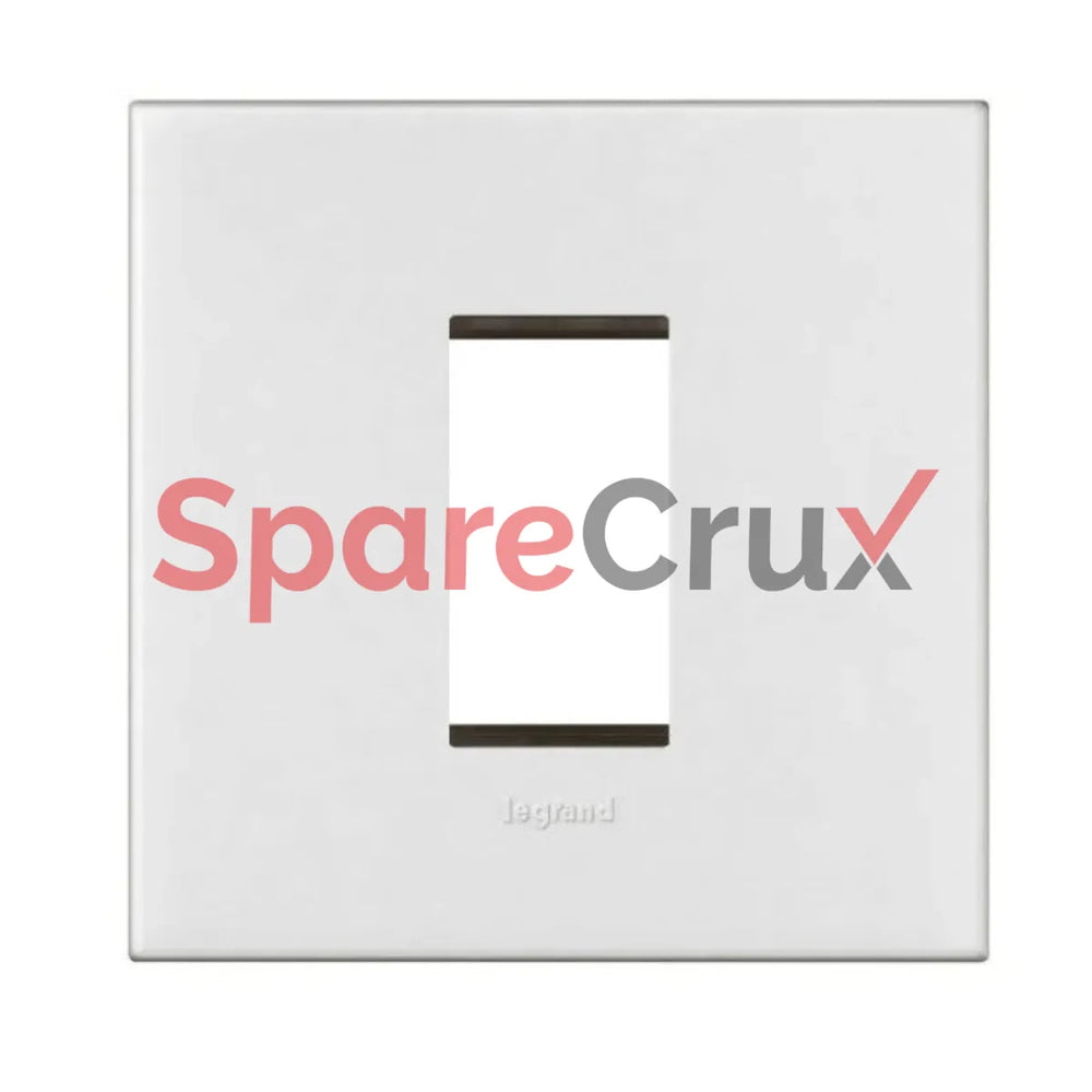 575700 | LEGRAND | Module White Cover With Frame Arteor Plate
