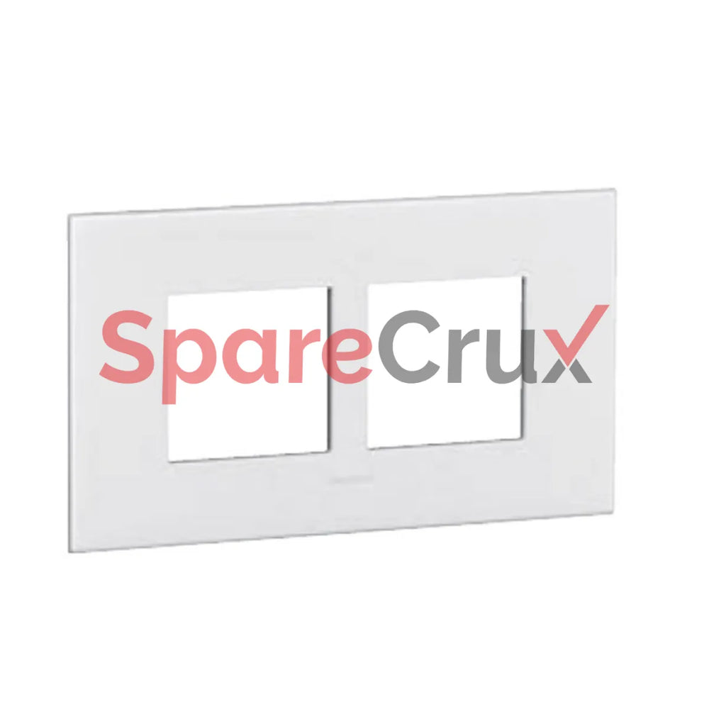 575730 | LEGRAND | 4M White Cover Plate With Frame